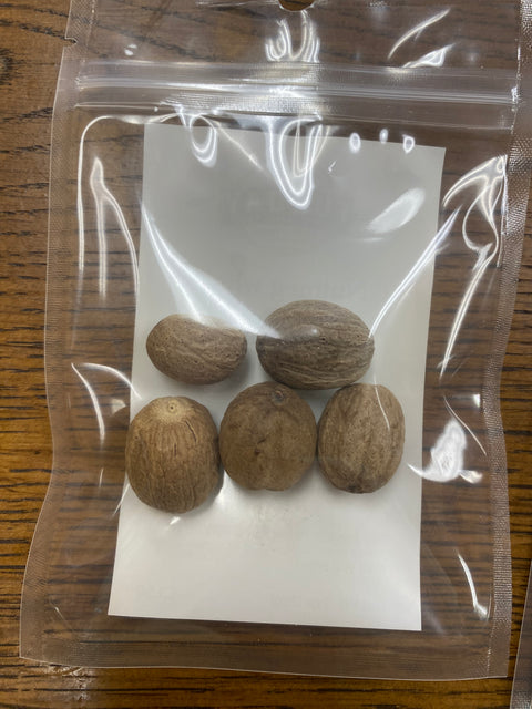 Nutmeg, whole