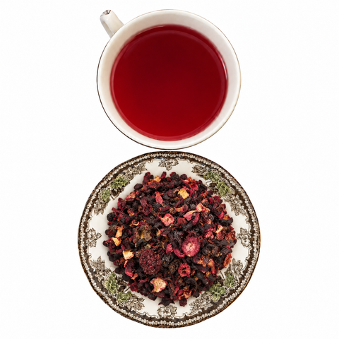 Berry Cherry Oo-La-La dry tea and prepared tea on a white background