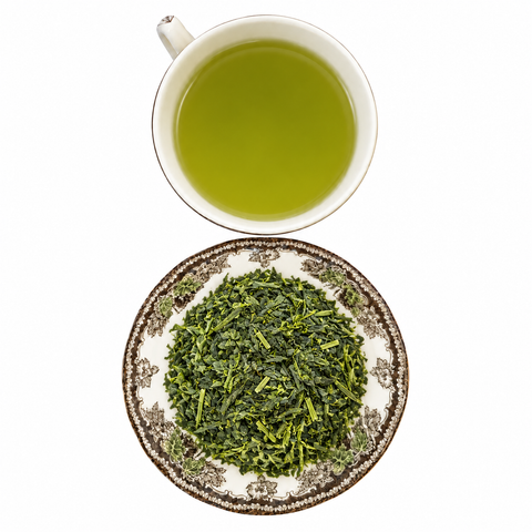 Fukamushi Sencha Kakegawa loose-leaf tea with brewed tea on a white background