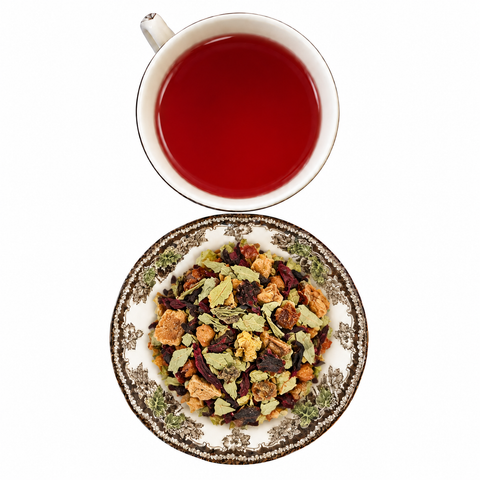 The Houdini dry tea and prepared tea on a white background